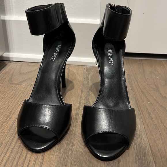Nine West Heels - Picture 1 of 5